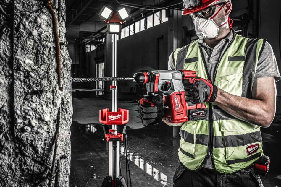 MILWAUKEE® M18™ FUEL™ SDS-Plus Kombihammer mit FIXTEC™ - Leistungsstark & Vielseitig